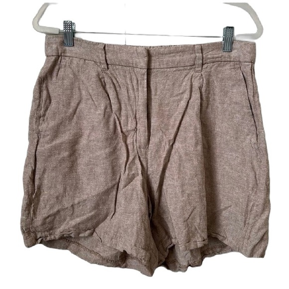 Old Navy Extra High-Waisted Linen-Blend Taylor Shorts - Picture 2 of 4